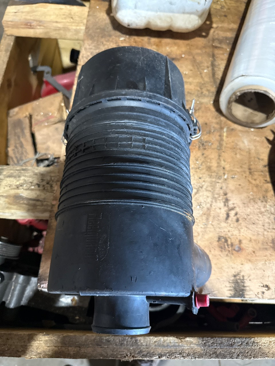 Donaldson Radial Seal Air Cleaner Housing Assembly with Vacuator Valve - Used