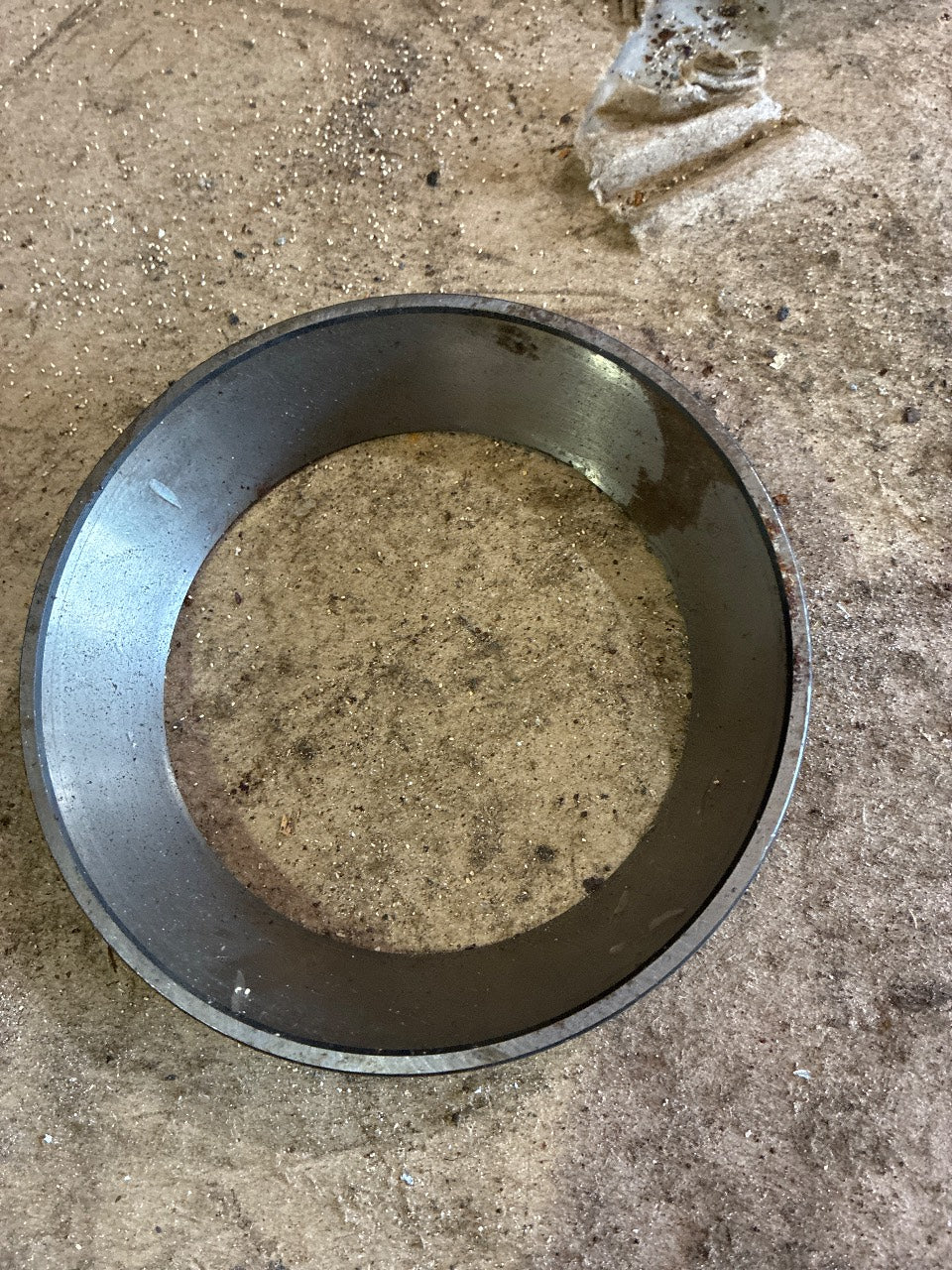 NTN 4T-HM511610 Tapered Roller Bearing Cup / Race - Used