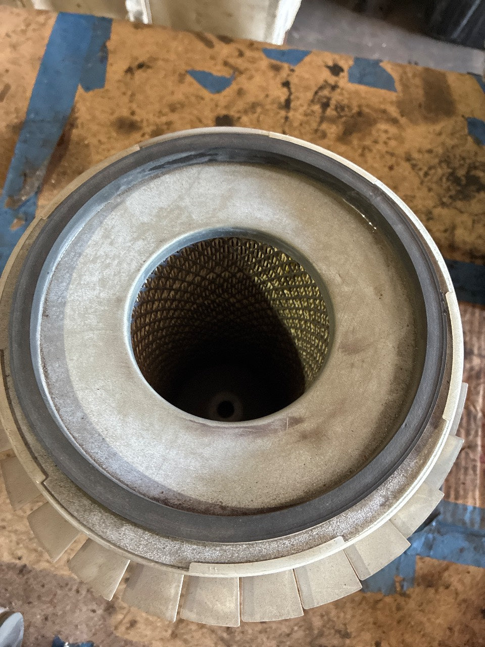 Donaldson P122517 Finned Primary Air Filter - Used