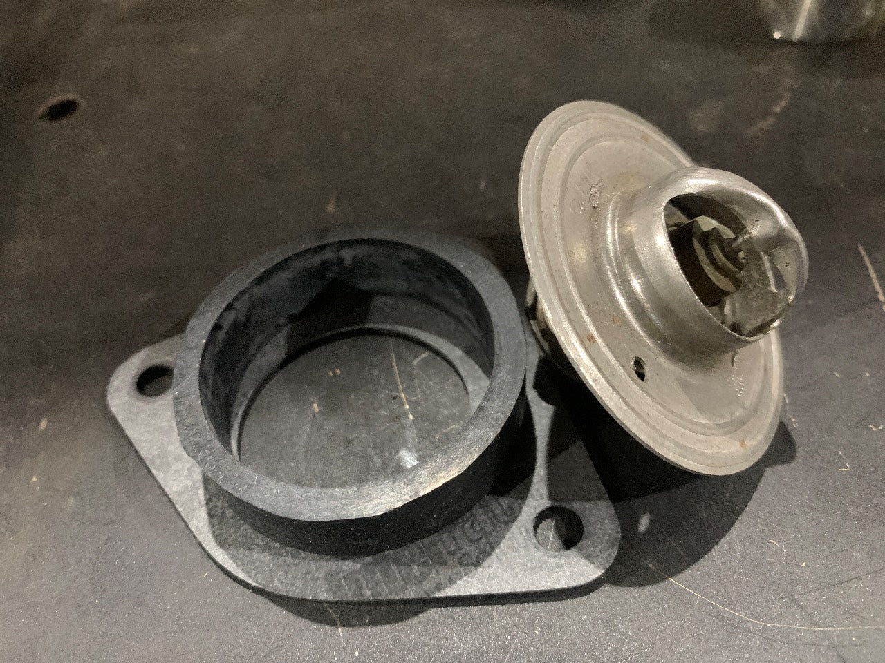 Maxiforce C3802273 Thermostat Kit for Cummins B Series (4B/6B/6BT/6BTA) - New