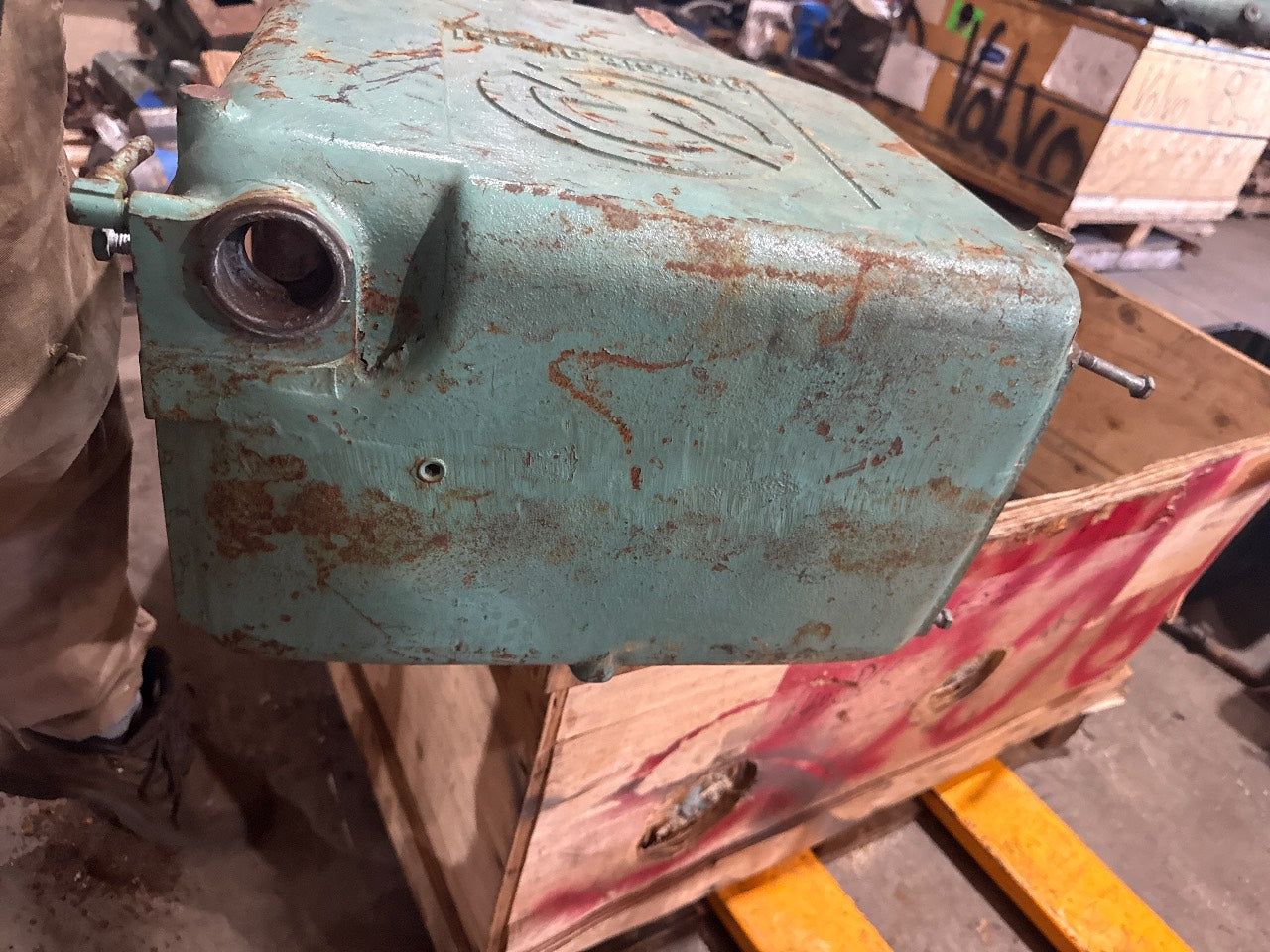 Detroit Diesel 12V-71 Marine Heat Exchanger Tank Housing - Used Core