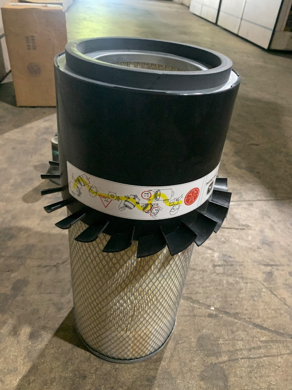 John Deere AZ20625 Primary Air Filter Element - New