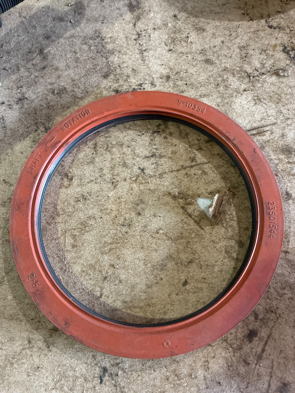 Detroit Diesel 23501544 Rear Crankshaft Oil Seal (CR S-10354) for Series 60 - New
