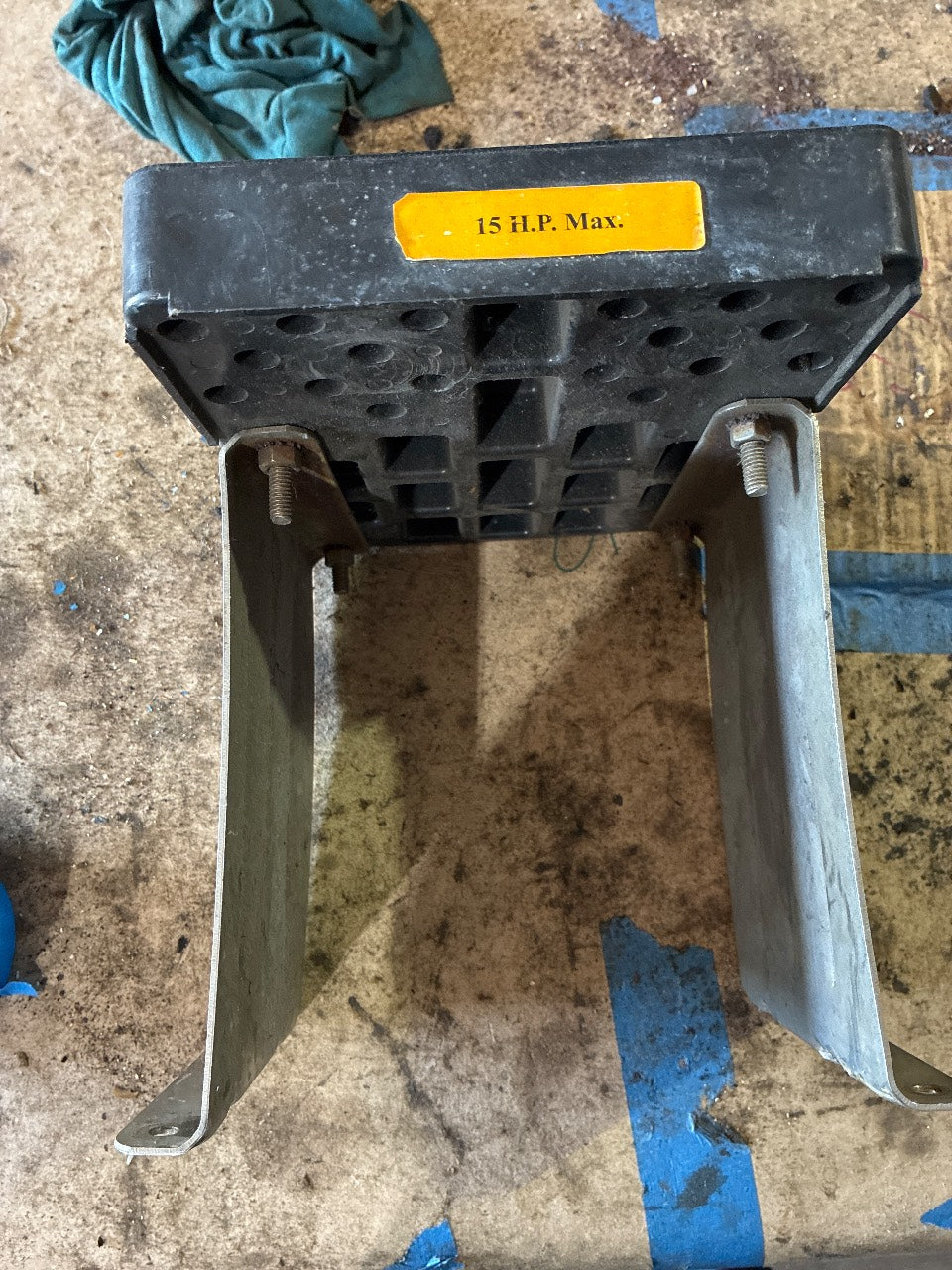 Garelick EEz-In Fixed Auxiliary Kicker Outboard Motor Bracket 15 HP Max - Used