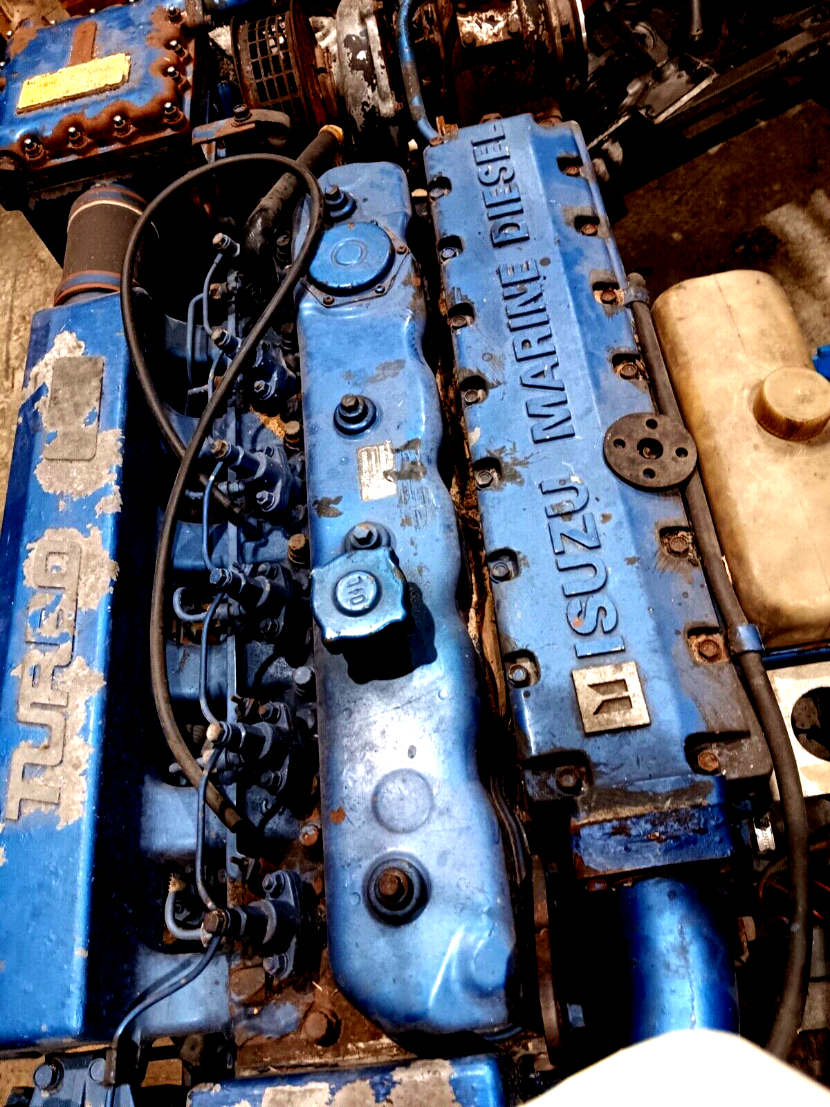 ISUZU MARINE DIESEL ENGINE ,MODEL UM6BD1MTC-3