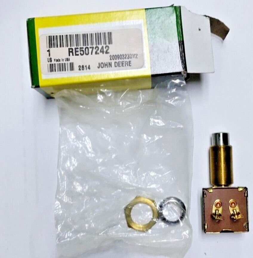 RE507242 JOHN DEERE SWITCH NEW IN BOX w / FREE SHIPPING