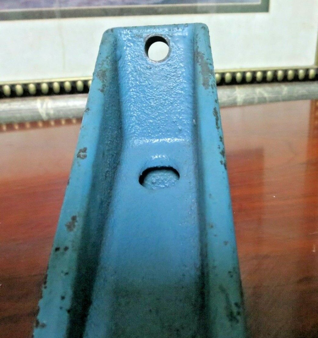 DUAL EYE REAR ENGINE MOUNT / NEW, OLD STOCK / PAIR OF TWO
